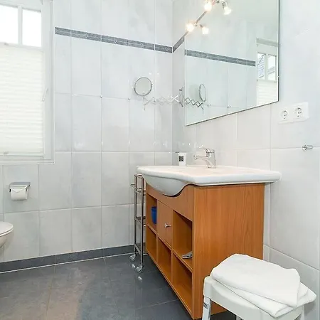 Duenenschloss Duenenschloss 4-08 Kuehlungsborn